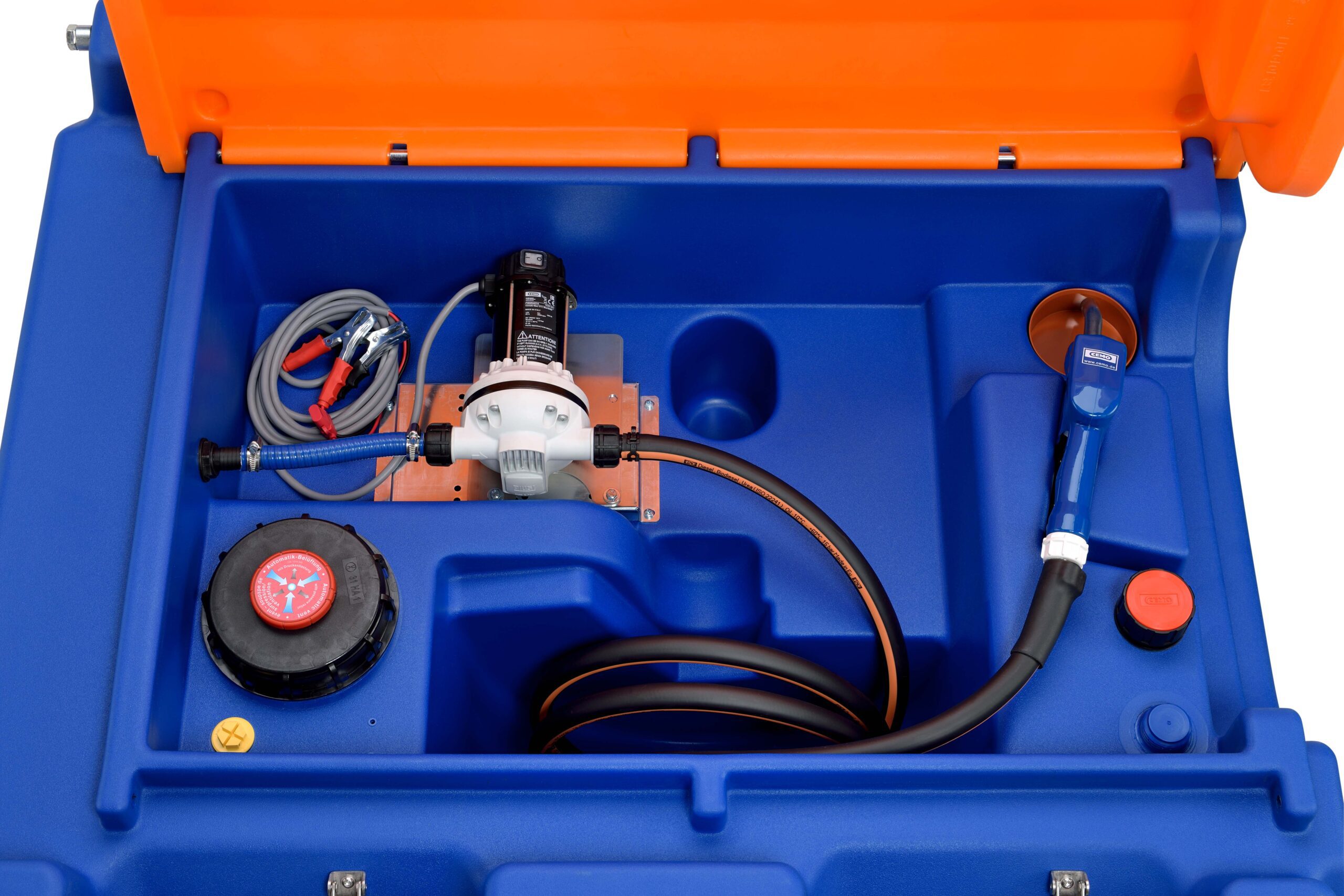 10972 02 Blue Mobil Easy 980 L mit Elektropumpe Innenraum scaled